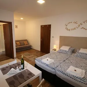 https://szent-ivan-apartman.egerhotels.net